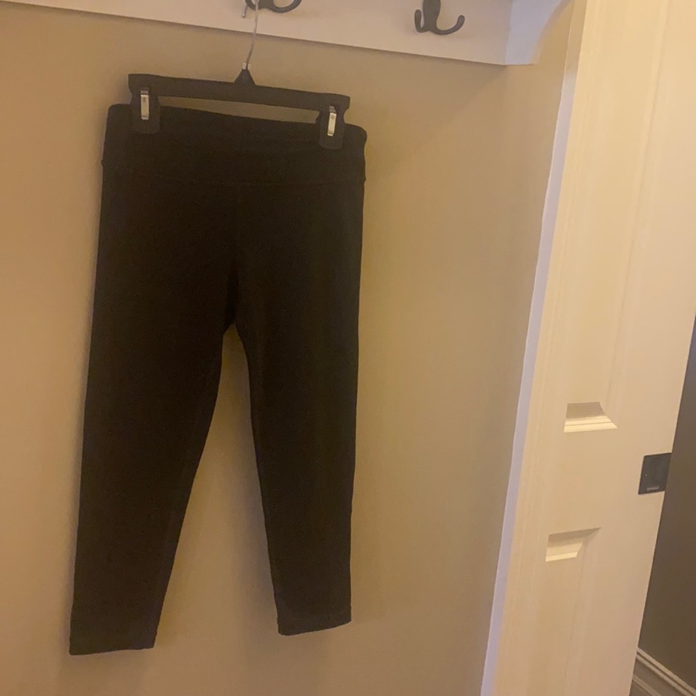 Athleta Girls black crops size 12